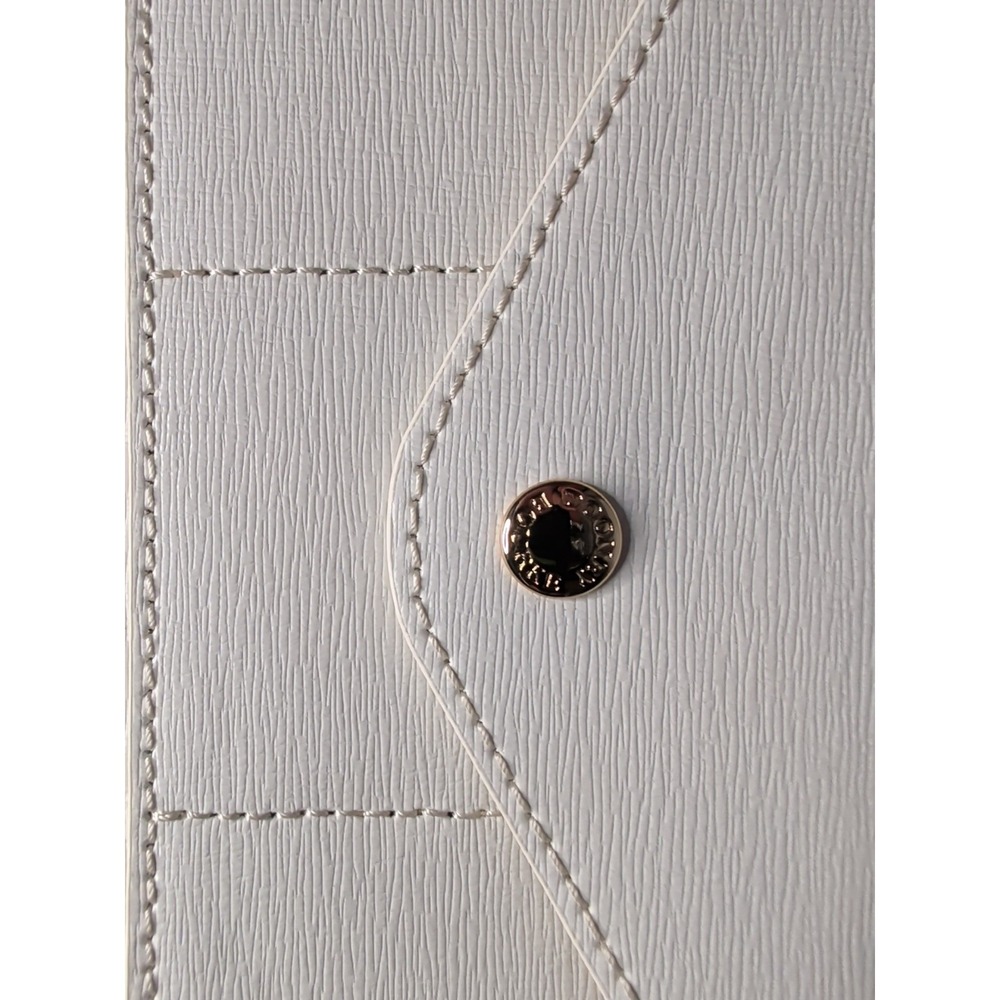 Dooney Bourke White Thin Flap Wristlet Brand New Leather - Picture 2 of 6